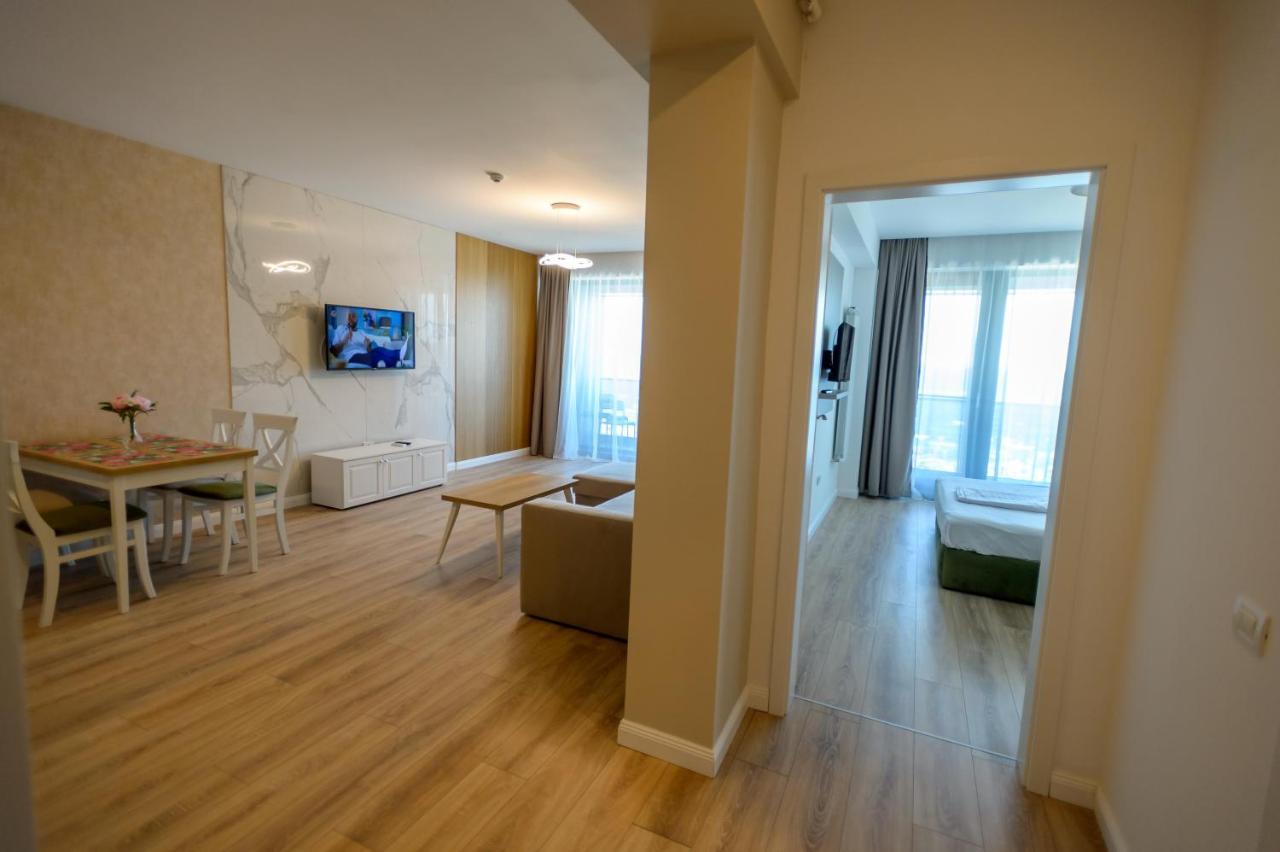 Plazza Mamaia Nord Aparthotel Navodari Bagian luar foto