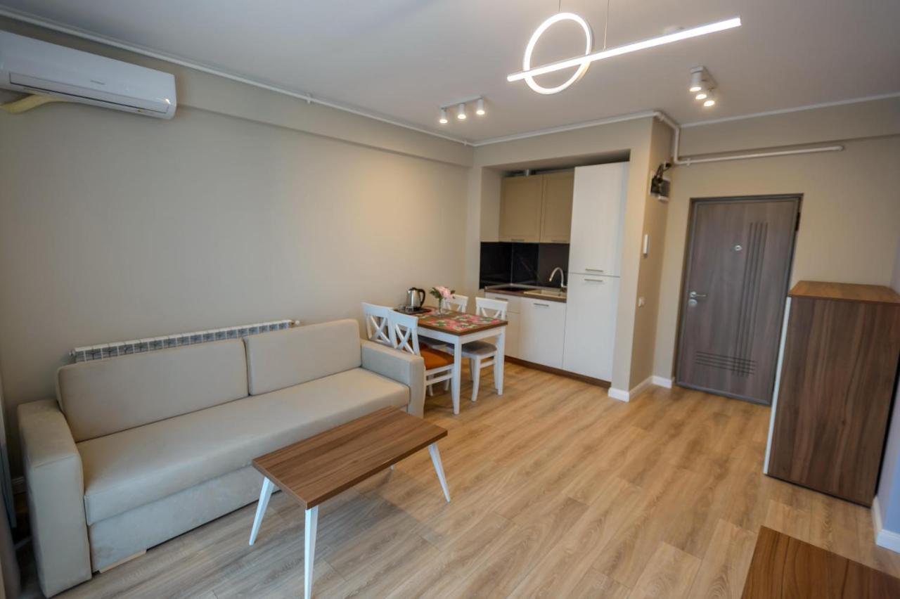 Plazza Mamaia Nord Aparthotel Navodari Bagian luar foto