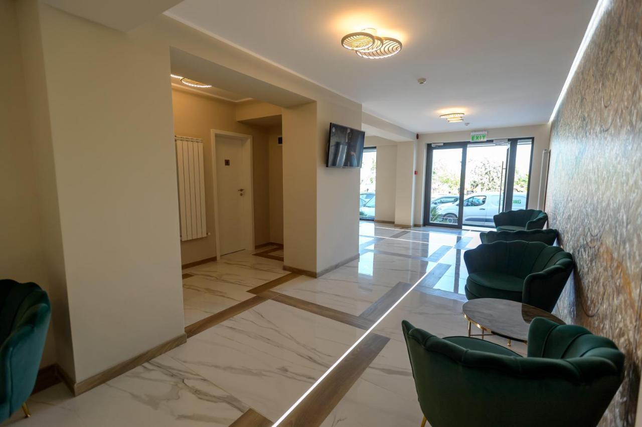 Plazza Mamaia Nord Aparthotel Navodari Bagian luar foto